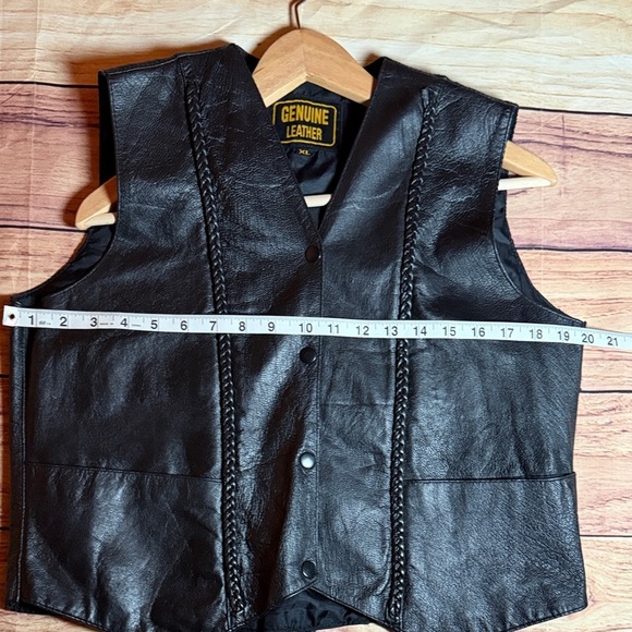 Black Leather Vest with Lace up and Braided Details. - Picture 6 of 11